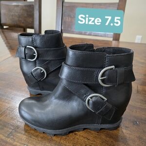 Sorel Women's Joan of Arctic Wedge II Buckle Boots